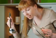 松磨怎么做好吃 汤汁鲜美松蘑炖鸡好吃做法