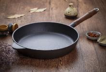 平底锅用煤气灶还是电磁炉 平底锅会不会漏洞