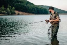 春季只要牢记4句口诀，鲫鲤鱼轮番上钩