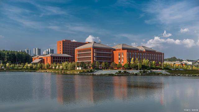 湖南师范大学另寻发展之路?