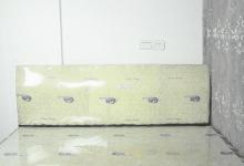 床垫上的薄膜到底要不要撕了？多亏家具老板提醒，快告诉家人吧！