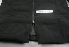 羽绒服别再用水洗，干洗店老板教我诀窍，5分钟洗净，就能马上穿