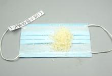 口罩里装一把大米，原来用途太厉害了，一年节省不少钱，都试试吧