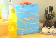 手提袋不要再扔了，剪几刀放在厨房里，一年省下不少钱，太实用了