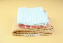 不管毛巾多脏多黄，放水里滴一滴，毛巾又软又干净，学会抓紧试试