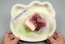 猪肉千万不要用凉水洗，厨师长教我一诀窍，脏东西全部跑光光