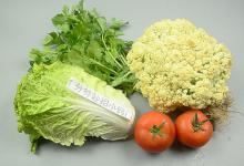 家里再没菜，这4种蔬菜都不能买，不是开玩笑，家里有的快扔掉