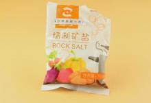 在厕所里撒一包食盐，半年下来能节省好几百块，学会全家人都受益