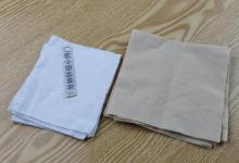 很多人用黄色卫生纸，它和白色纸哪种更好？多亏造纸厂员工告诫