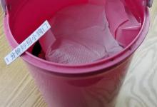 夏天家里苍蝇多？教你个妙招，家里苍蝇来一只灭一只，再也不烦恼