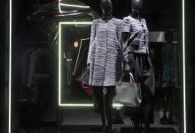 服装店的橱窗该如何设计？