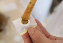 贴三伏贴撕掉后有很多水珠是湿气吗