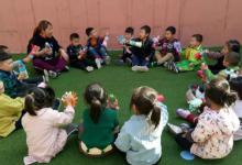 幼儿园老师发作业直接扔被开除孩子在幼儿园经常被老师惩罚怎么办