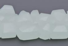 青龙钻白玉