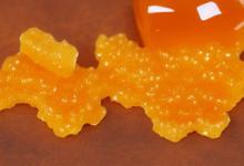 如何鉴定是蜜蜡还是黄玉