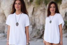 白玉吊坠配什么衣服好看