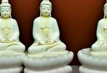 白玉溜金佛