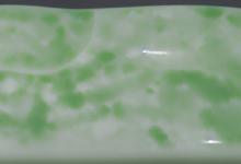 白玉上面有绿的