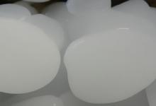 白玉表面有亮点