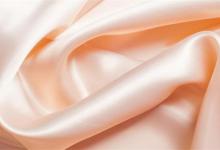 夏天穿什么颜色衣服比较凉爽夏天穿什么布料衣服凉爽