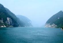 一衣带水指哪条河一衣带水指的是长江还是黄河