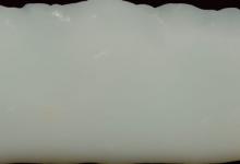 戈壁羊脂白玉和和田玉