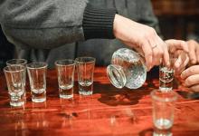 喝酒后若身体出现4个现象，表示不适合继续喝酒，建议早戒酒