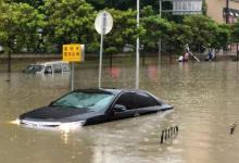 10万的车泡水了保险能赔多少