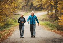 站着累还是走路累走路对身体有什么好处