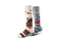 滑雪要穿厚袜子吗