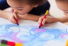 如何教小孩子画画