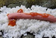 路边摊烤肠2元一根，10倍的毛利润，淀粉肠里面究竟有多少肉？