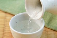 男子日抽百根烟啤酒当水喝患多种癌症 专家建议拒绝烟酒及时治疗