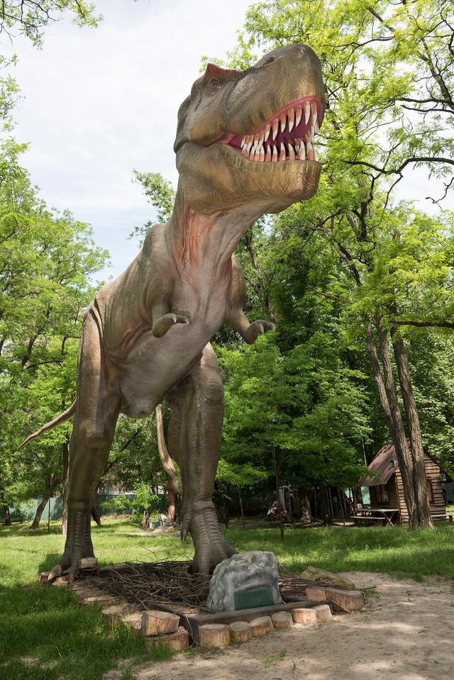 霸王龙是侏罗纪的还是白垩纪的
