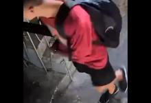 四川一男子伪装快递员强行入室抢劫，身藏匕首佩戴头盔，细节揭露