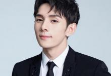 李佳琦文学？外卖小哥凌晨冒雨送外卖喊话李佳琦：我们真的很努力