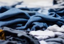 梦见旧衣服很多是什么意思