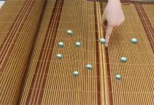 凉席脏了不要用水洗5分钟清洗凉席洗的干净还能除螨