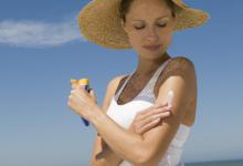 为什么涂防晒霜越涂越黑怎样涂防晒霜合适