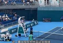 韩国网球选手输球后疯狂摔拍拒绝握手，输球又输人，全场嘘声不停