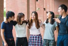 大学生如何弘扬五四精神？