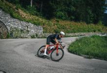 自行车爬坡技巧？