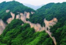 北岳恒山有一处建在悬崖峭壁上的奇特景点它是