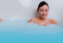 花露水洗澡有什么好处