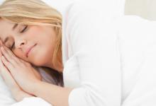 正常睡眠时间是几个小时 正常人每天睡多长时间？