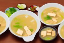 哺乳期鲫鱼豆腐汤的做法