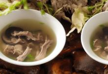 海带香菇排骨汤的做法