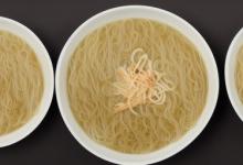 原味筒骨汤粉的做法