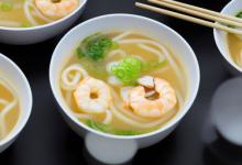 海鲜乌冬汤的做法