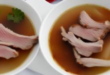 茯苓排骨汤的做法
